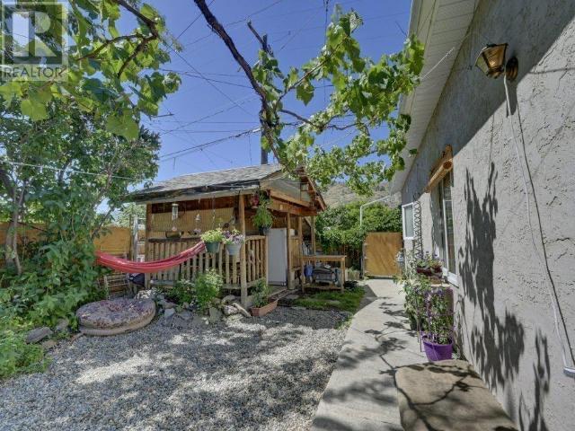 6476 Kootenay Street, Oliver, British Columbia  V0H 1T5 - Photo 14 - 10337137