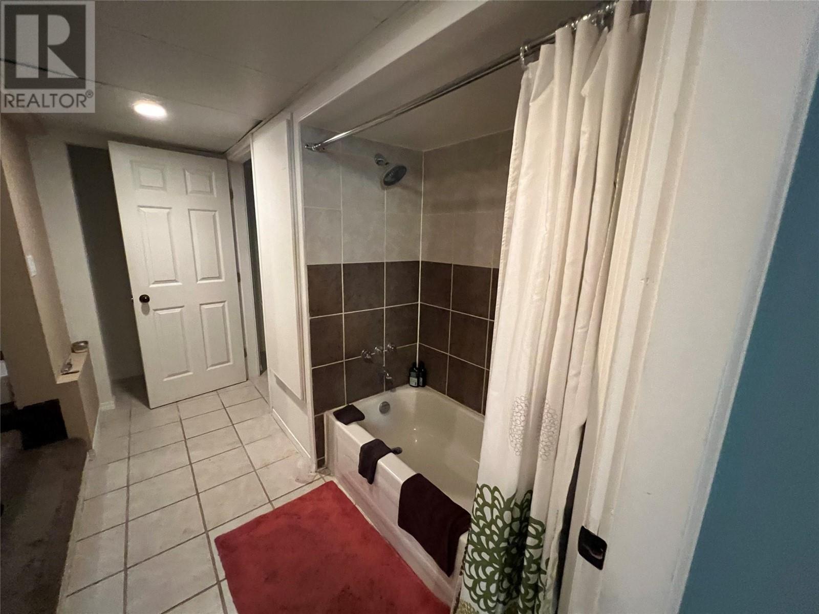 6476 Kootenay Street, Oliver, British Columbia  V0H 1T5 - Photo 48 - 10337137