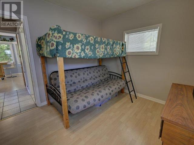 6476 Kootenay Street, Oliver, British Columbia  V0H 1T5 - Photo 8 - 10337137