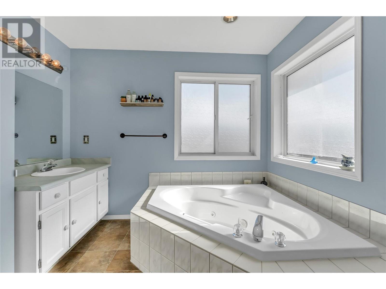 5728 Clark Street, Summerland, British Columbia  V0H 1Z4 - Photo 26 - 10337825
