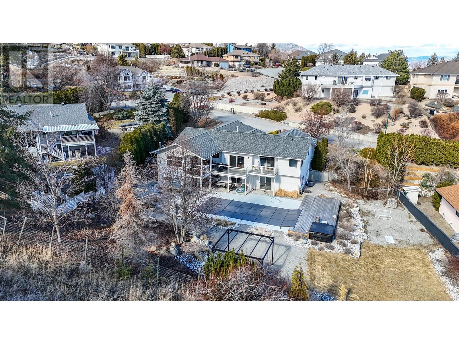 5728 Clark Street, Summerland, British Columbia  V0H 1Z4 - Photo 3 - 10337825