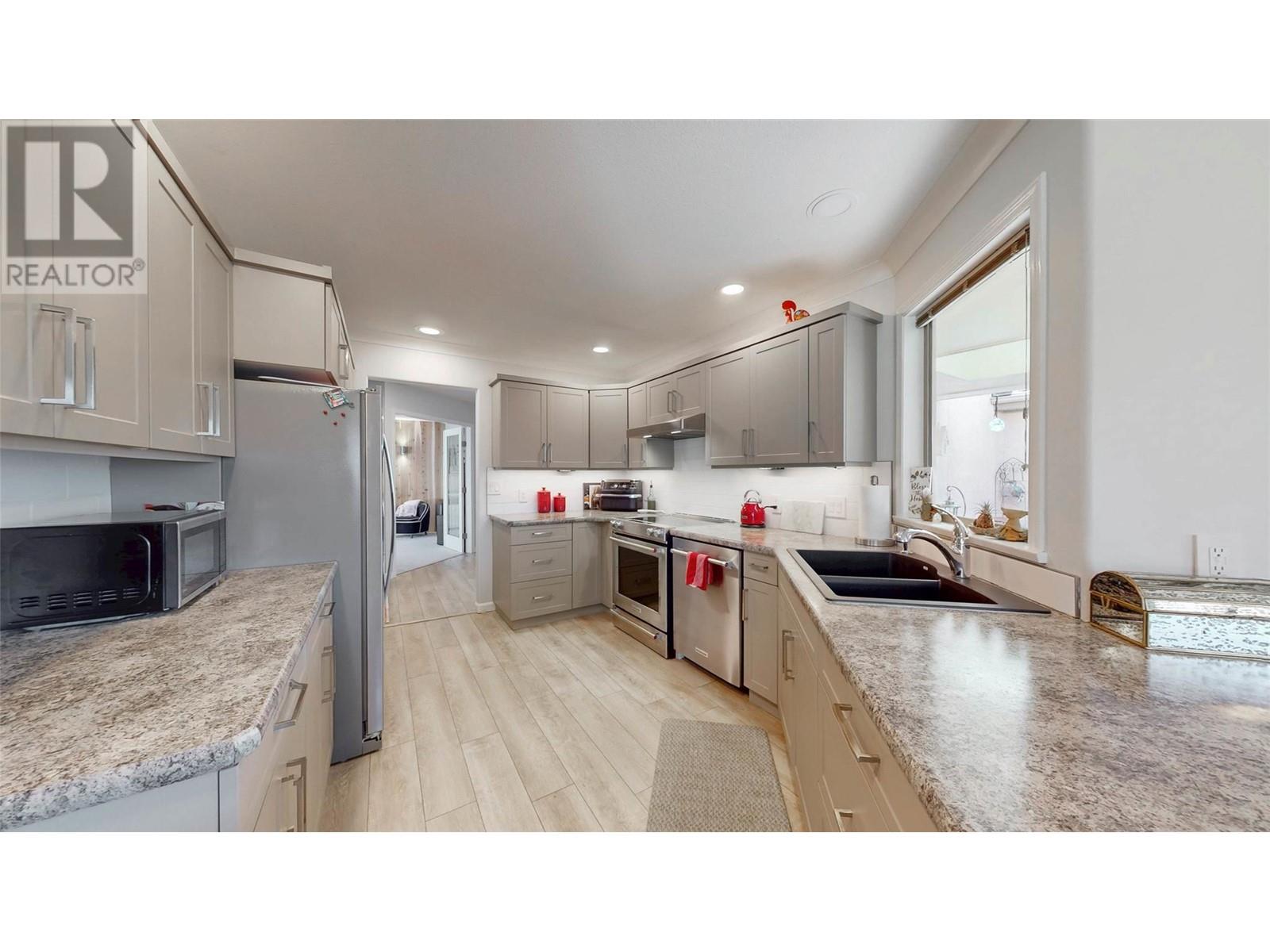 102 Forestbrook Place Unit# 206, Penticton, British Columbia  V2A 7N4 - Photo 12 - 10338004