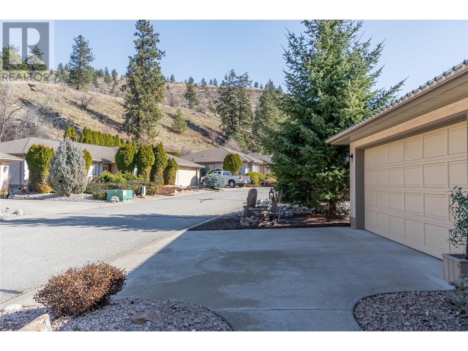 102 Forestbrook Place Unit# 206, Penticton, British Columbia  V2A 7N4 - Photo 4 - 10338004
