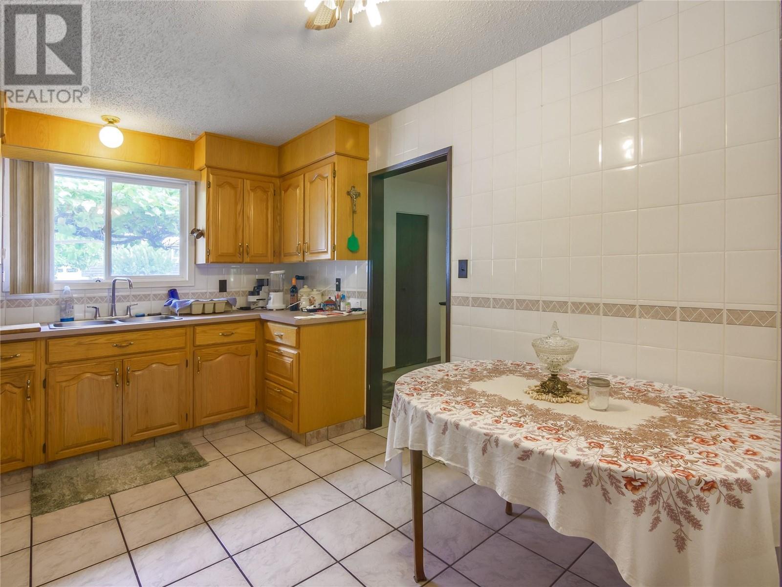 168 Braelyn Crescent, Penticton, British Columbia  V2A 6V3 - Photo 8 - 10337994