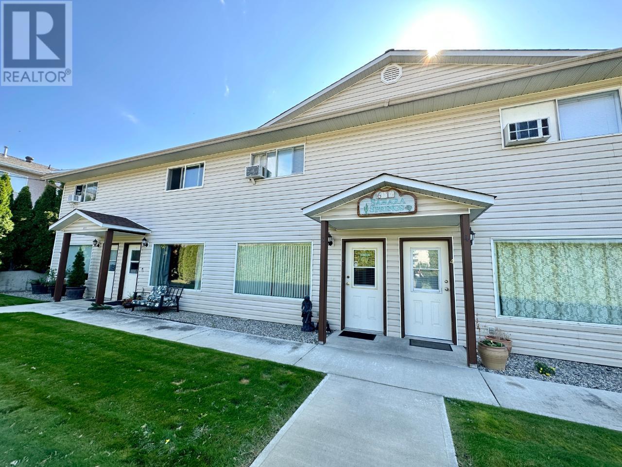 6015 Maple Drive Unit# 2, Osoyoos, British Columbia  V0H 1V3 - Photo 2 - 10337538