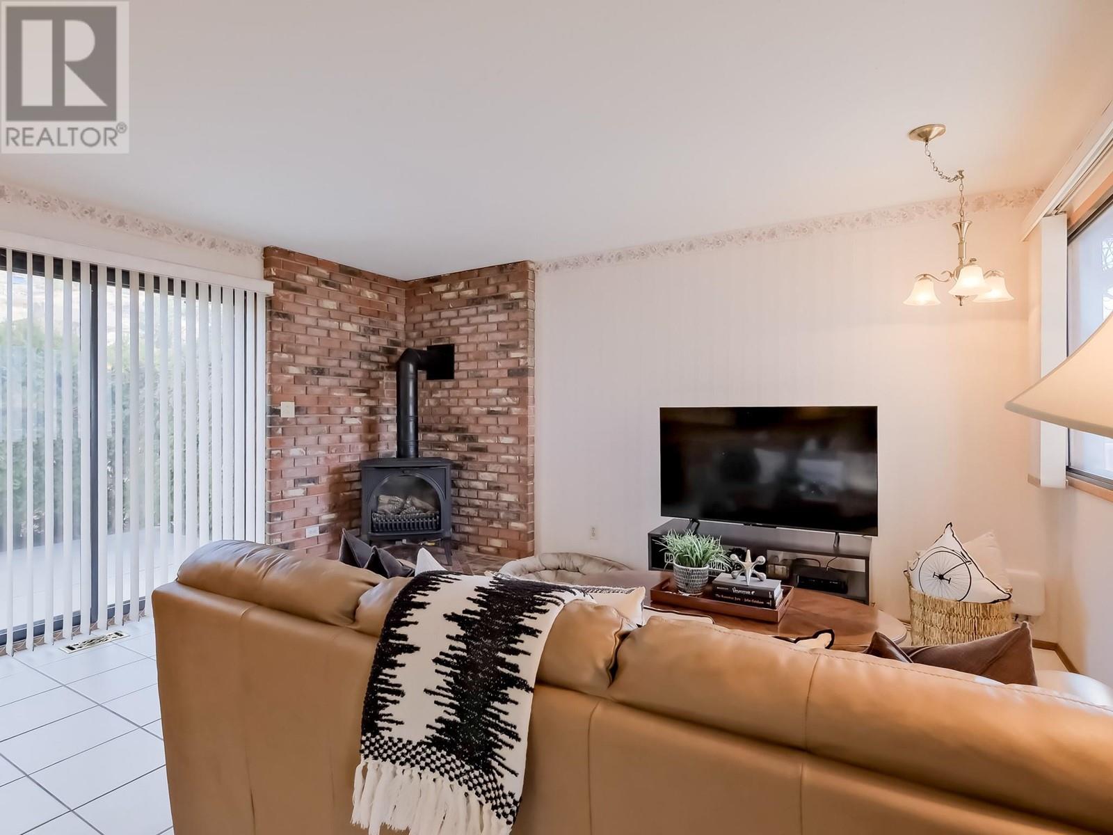 105 Spruce Road, Penticton, British Columbia  V2A 8V9 - Photo 11 - 10338049