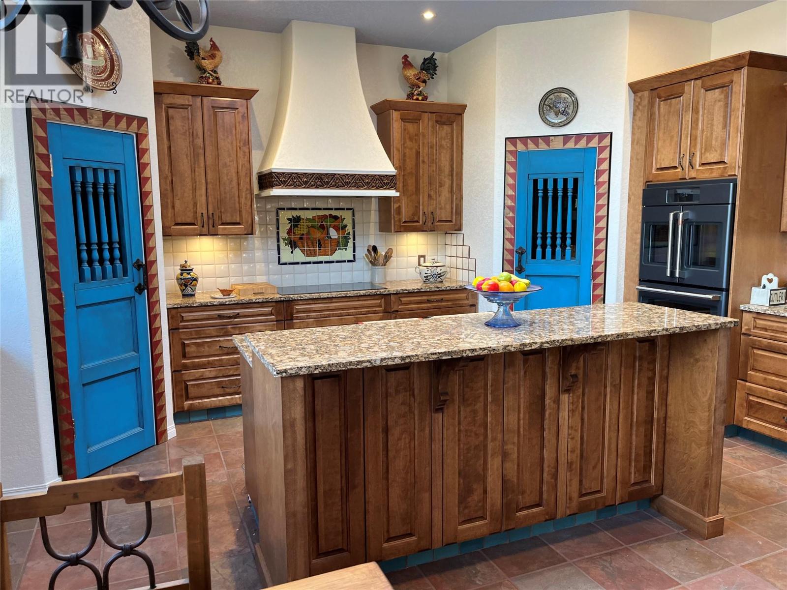 2363 Erin Valley Crescent, Kamloops, British Columbia  V2C 6A1 - Photo 3 - 10337996