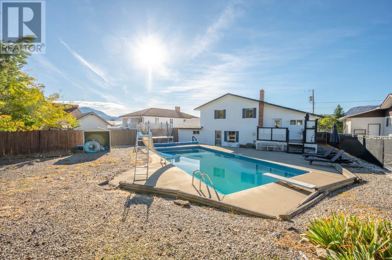 9504 Hummingbird Lane, Osoyoos, British Columbia  V0H 1V5 - Photo 3 - 10338057