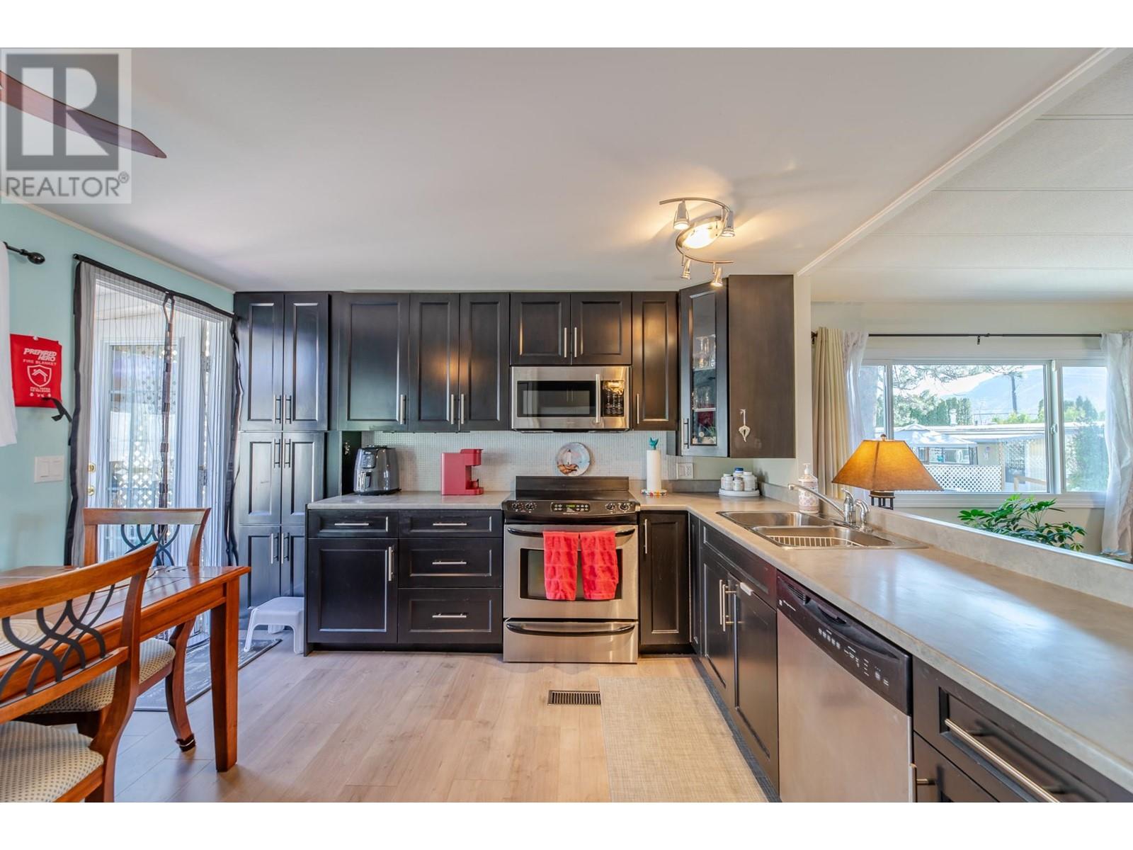 98 Okanagan Avenue E Unit# 88, Penticton, British Columbia  V2A 3J5 - Photo 6 - 10338003