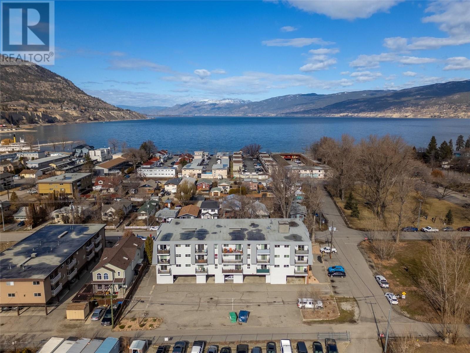 922 Dynes Avenue Unit# 301, Penticton, British Columbia  V2A 7X7 - Photo 1 - 10338052