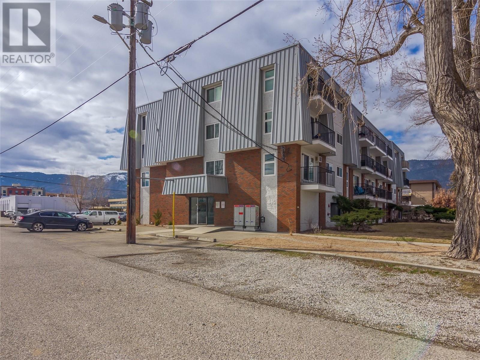 922 Dynes Avenue Unit# 301, Penticton, British Columbia  V2A 7X7 - Photo 13 - 10338052