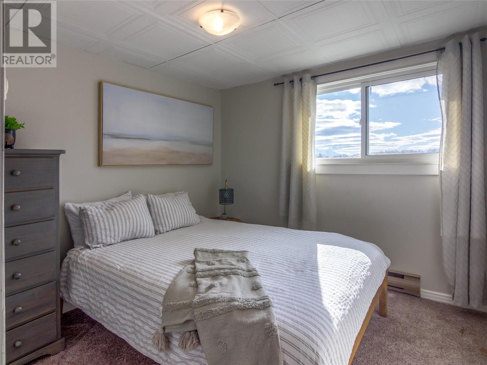 922 Dynes Avenue Unit# 301, Penticton, British Columbia  V2A 7X7 - Photo 9 - 10338052