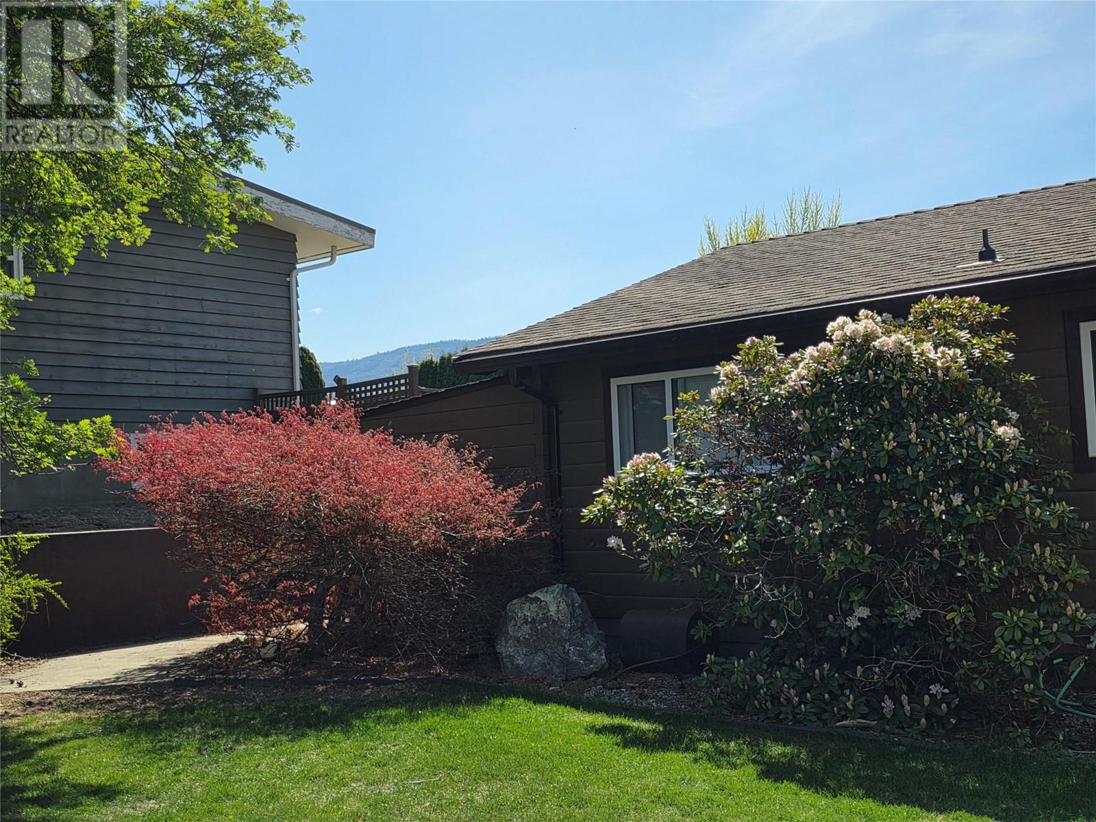 902 Barrington Avenue, Penticton, British Columbia  V2A 1S3 - Photo 5 - 10338089