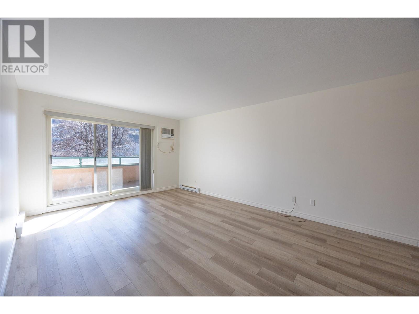 8700 Jubilee Road E Unit# 205, Summerland, British Columbia  V0H 1Z5 - Photo 5 - 10337836
