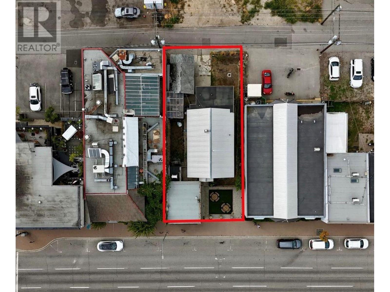 681 Main Street, Penticton, British Columbia  V2A 5C9 - Photo 1 - 10338091