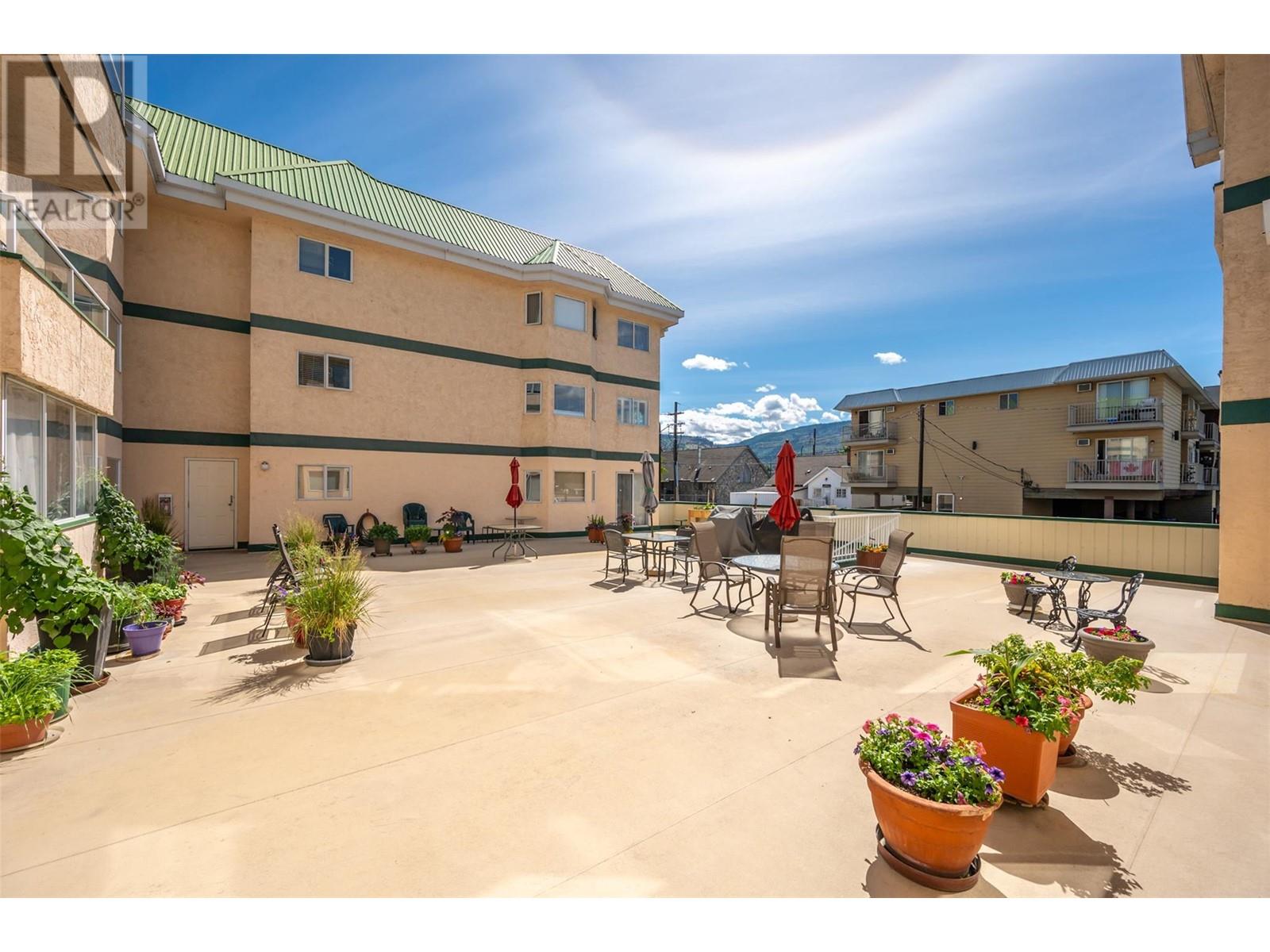 374 Winnipeg Street Unit# 302, Penticton, British Columbia  V2A 5M5 - Photo 2 - 10337826