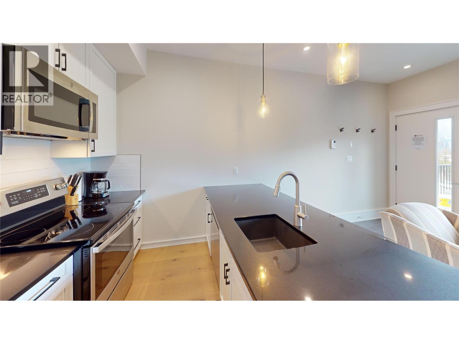 5418 Resort Drive, Fernie, British Columbia  V0B 1M6 - Photo 42 - 10337704