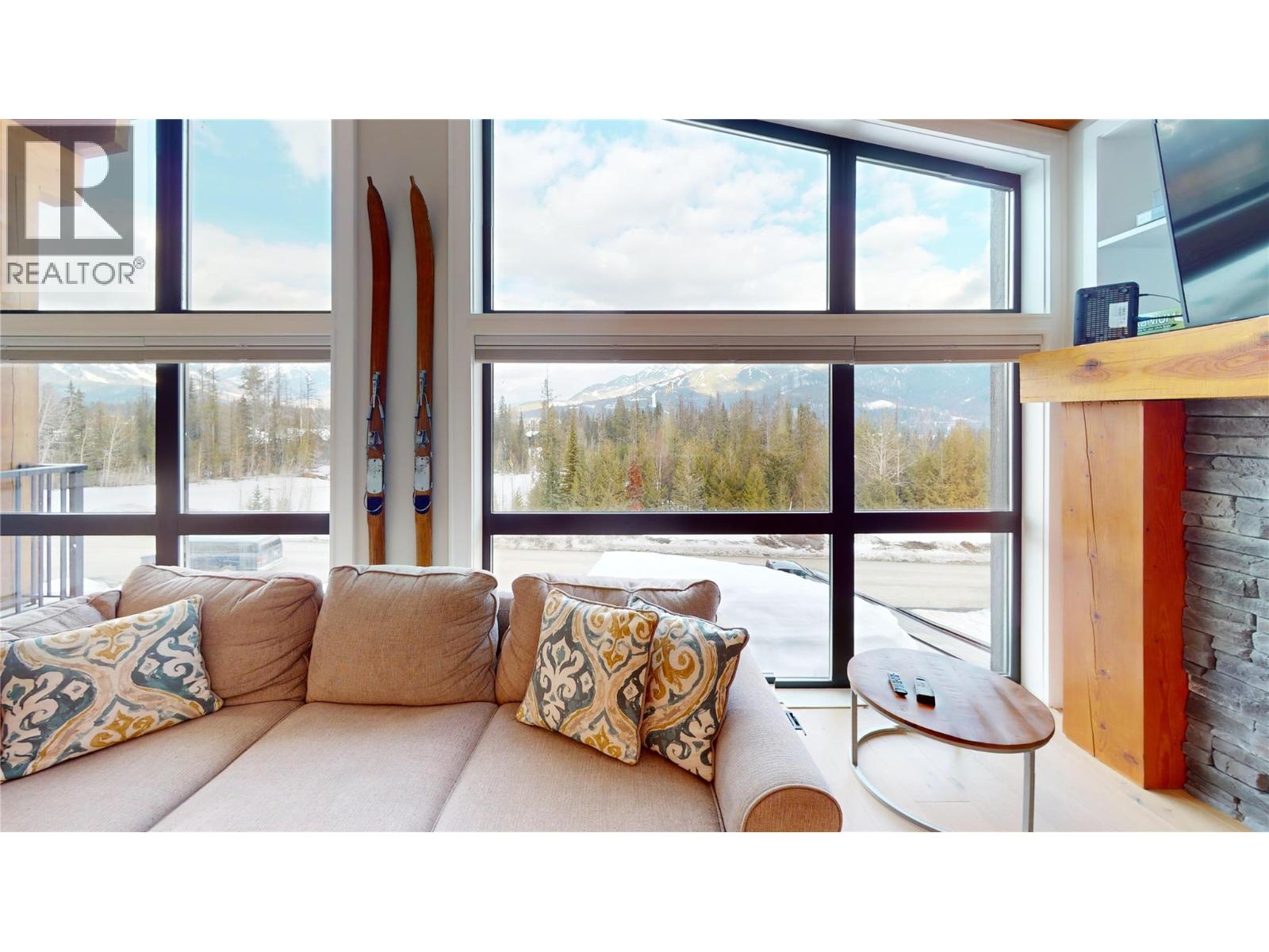 5418 Resort Drive, Fernie, British Columbia  V0B 1M6 - Photo 6 - 10337704