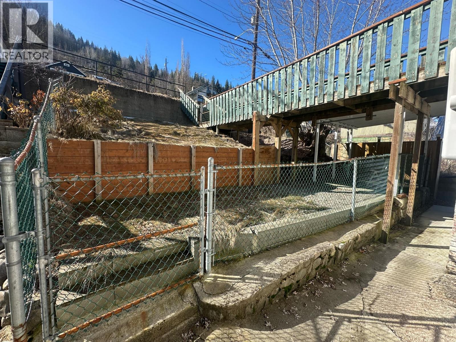 1860 Oak Street, Trail, British Columbia  V1R 3Z6 - Photo 22 - 10338000