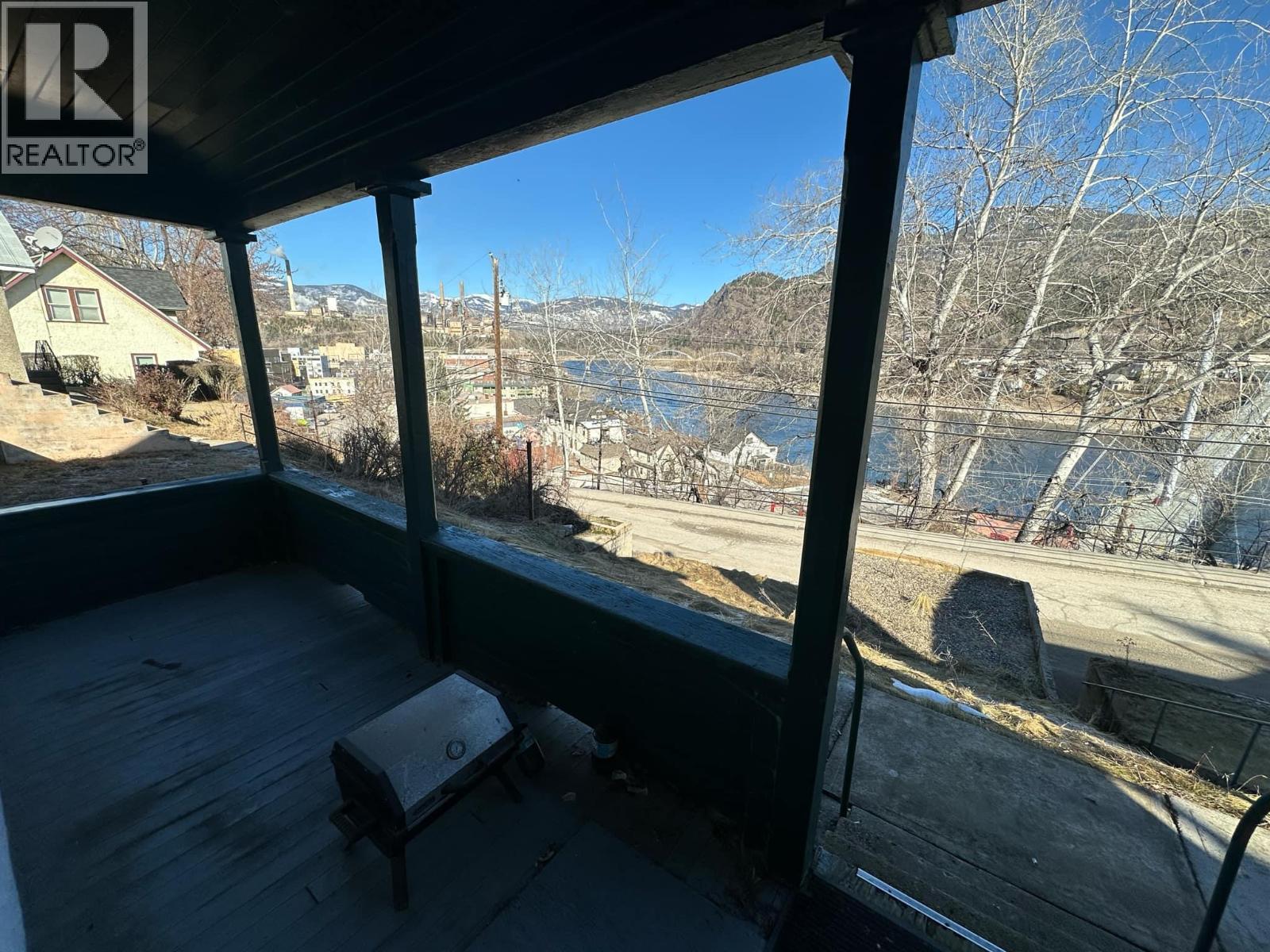 1860 Oak Street, Trail, British Columbia  V1R 3Z6 - Photo 25 - 10338000