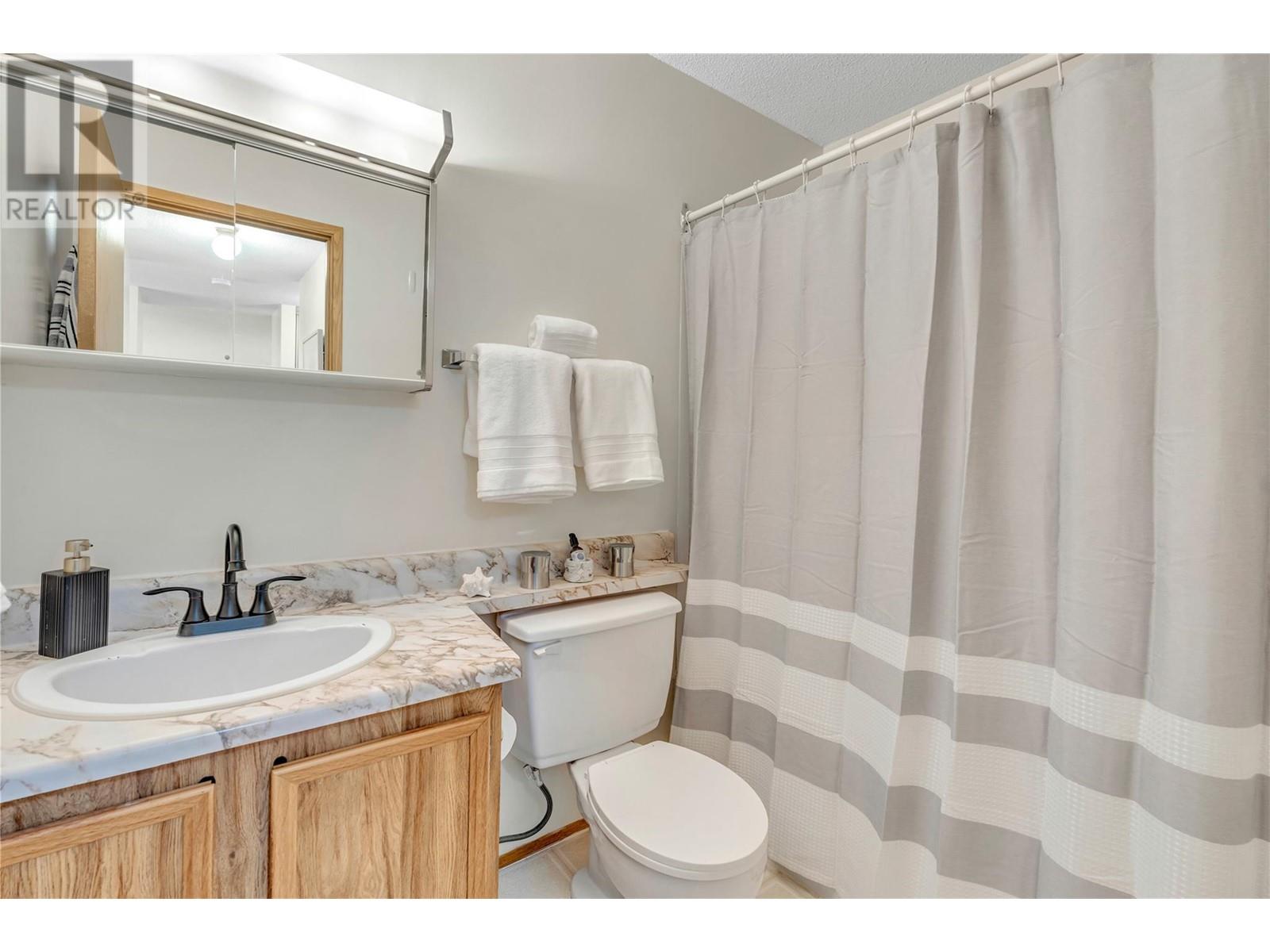 110 Skaha Place Unit# 406, Penticton, British Columbia  V2A 7L1 - Photo 10 - 10338154