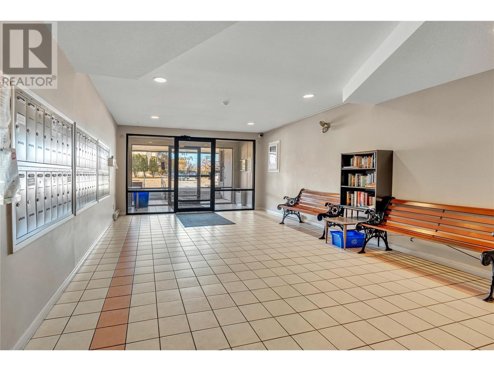 110 Skaha Place Unit# 406, Penticton, British Columbia  V2A 7L1 - Photo 18 - 10338154