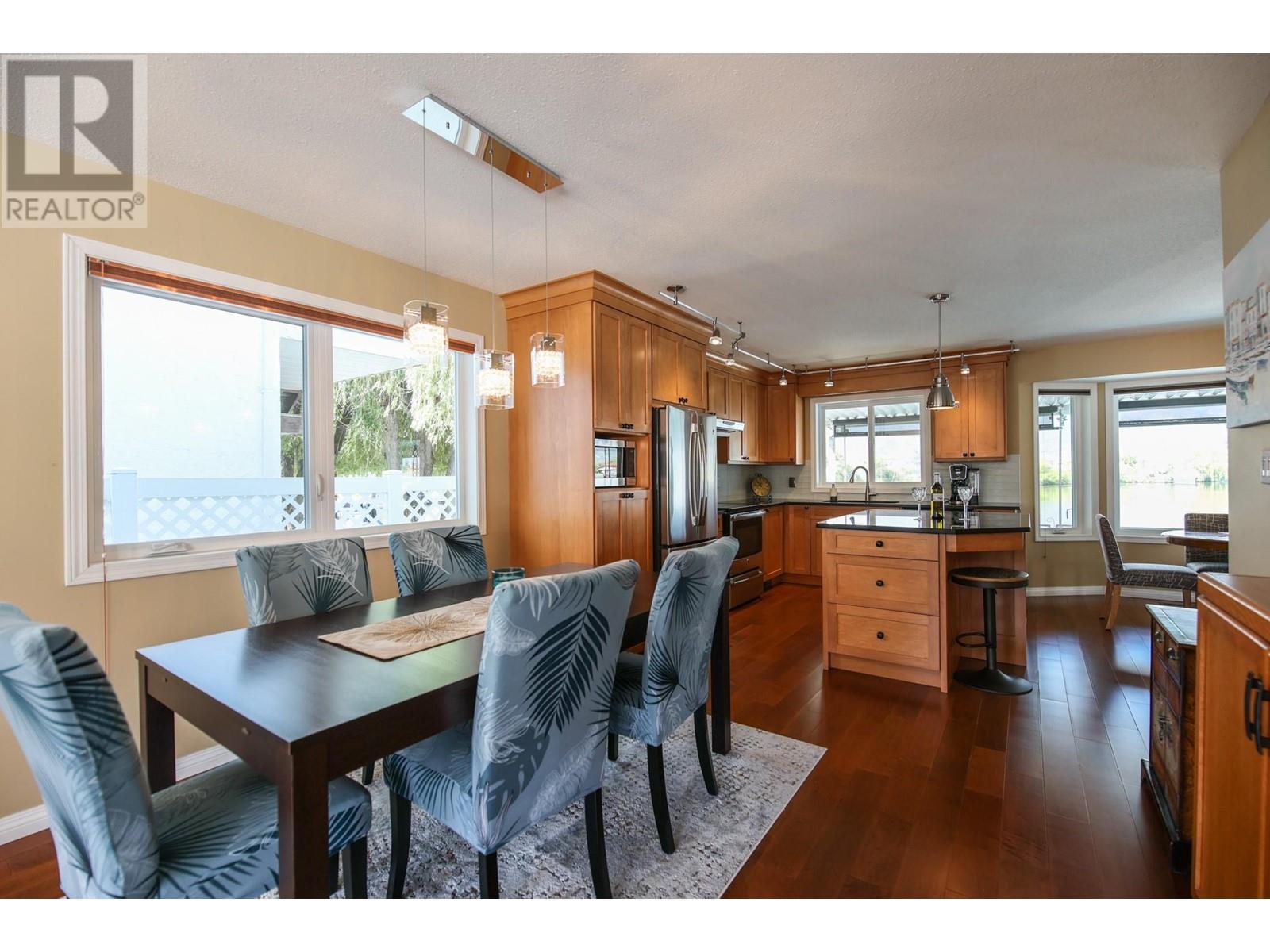 32 Bayview Crescent, Osoyoos, British Columbia  V0H 1V6 - Photo 10 - 10336766