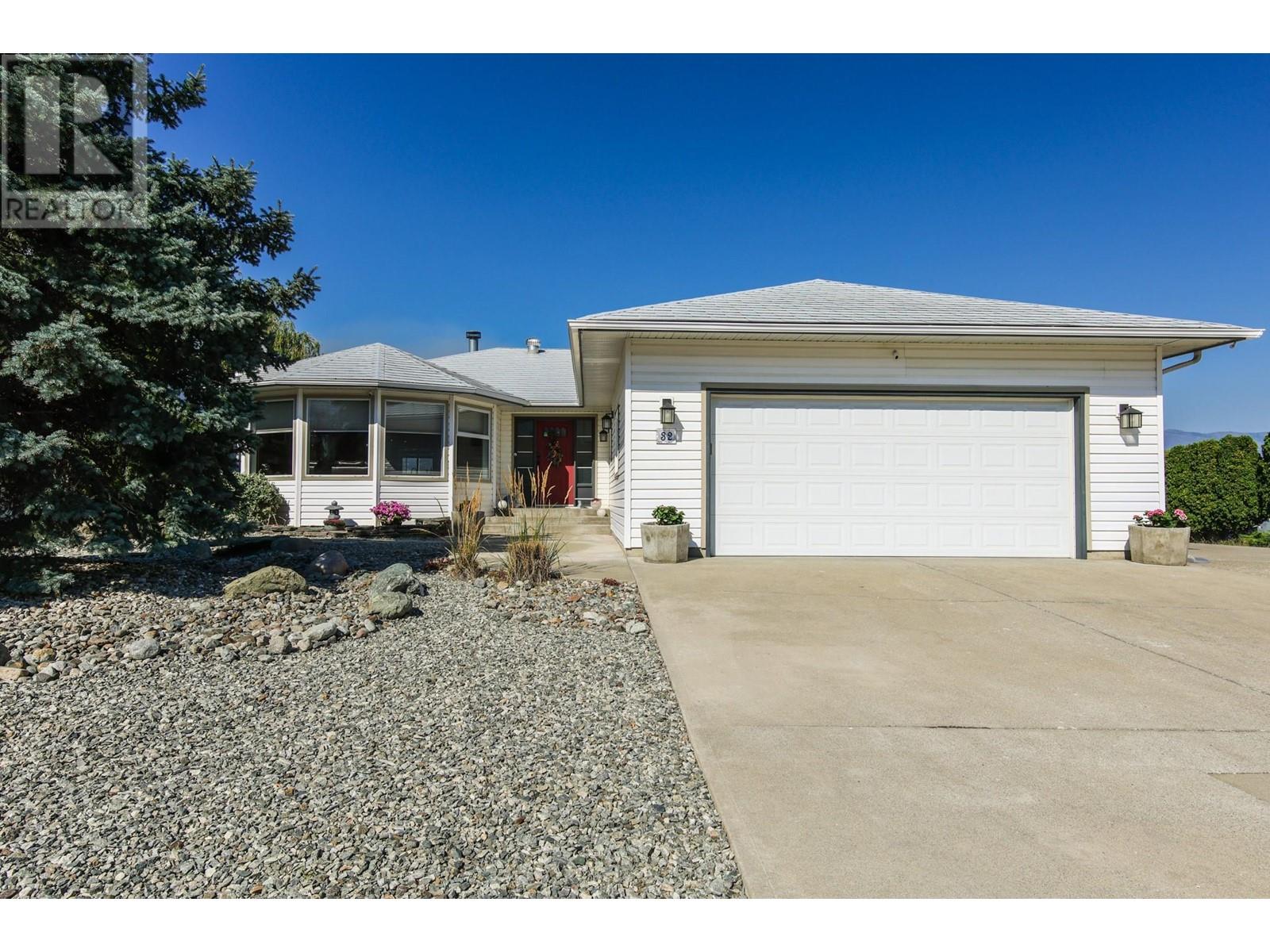 32 Bayview Crescent, Osoyoos, British Columbia  V0H 1V6 - Photo 2 - 10336766