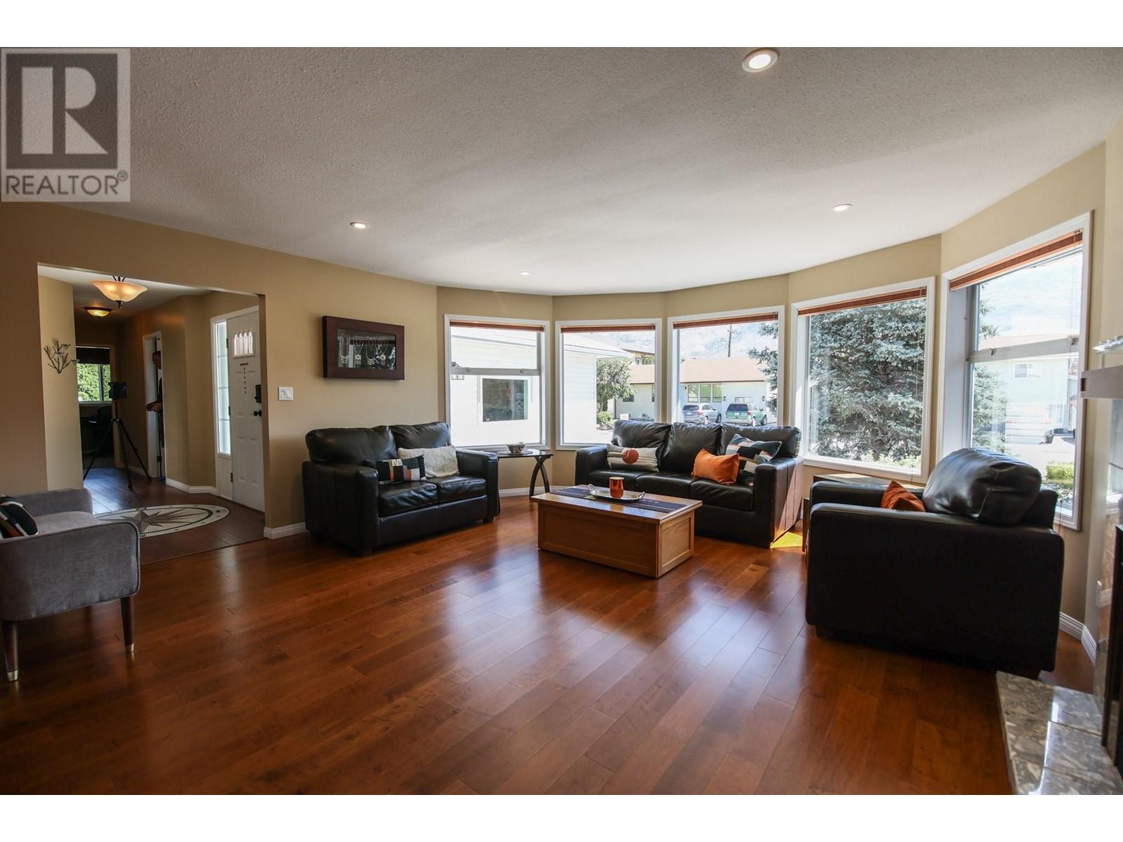 32 Bayview Crescent, Osoyoos, British Columbia  V0H 1V6 - Photo 6 - 10336766