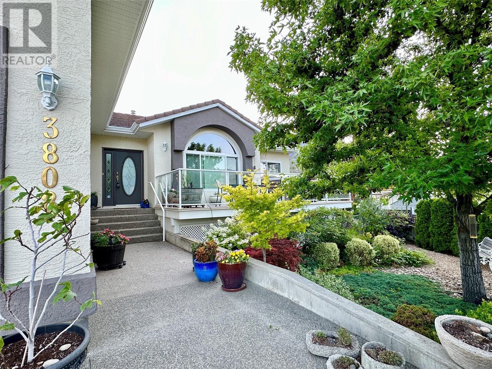 3808 Cypress Hills Drive, Osoyoos, British Columbia  V0H 1V4 - Photo 5 - 10337975