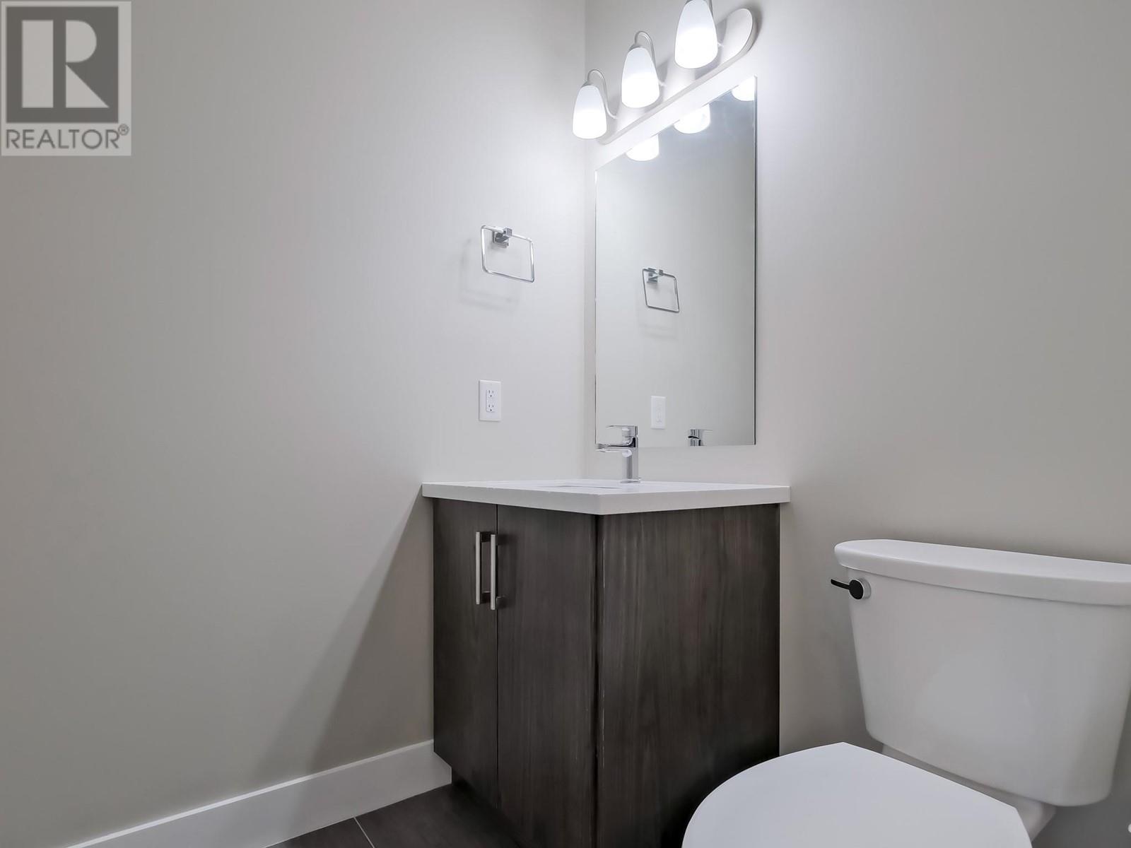 704 Revelstoke Avenue Unit# 102, Penticton, British Columbia  V2A 2J2 - Photo 10 - 10338295