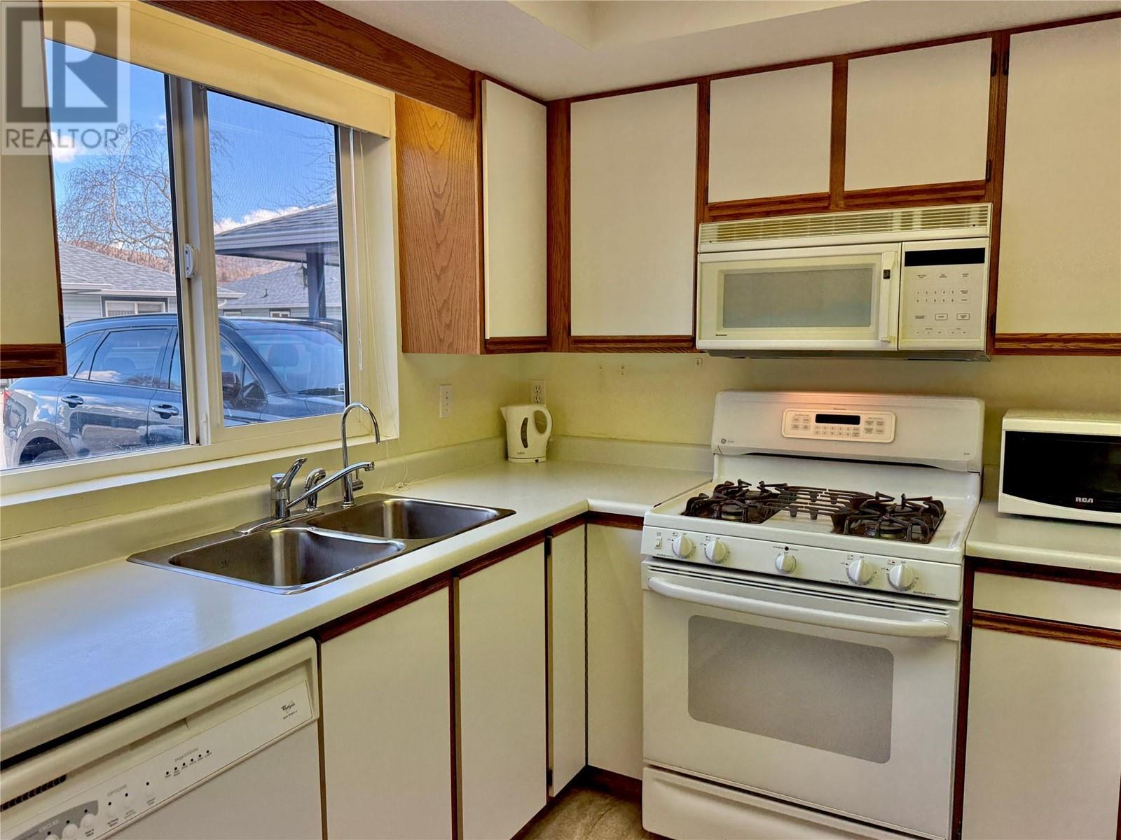 6446 Meadows Drive Unit# 47, Oliver, British Columbia  V0H 1T3 - Photo 6 - 10338177