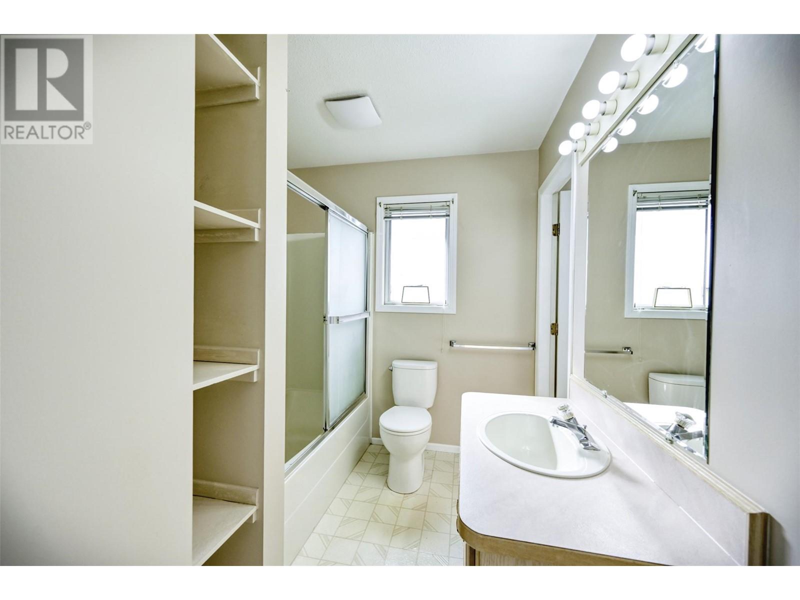 10408 87th Street, Osoyoos, British Columbia  V0H 1V0 - Photo 14 - 10338357
