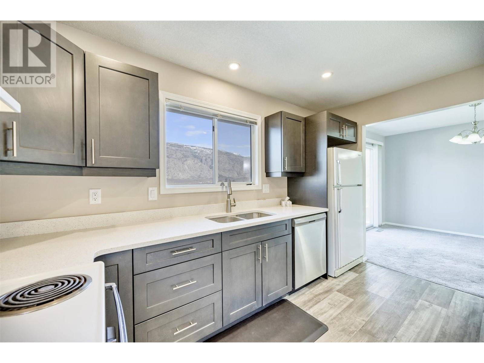 10408 87th Street, Osoyoos, British Columbia  V0H 1V0 - Photo 6 - 10338357