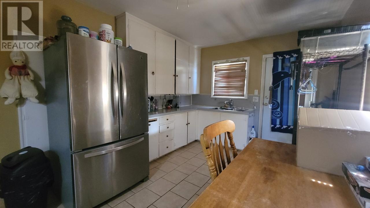 6363 Kootenay Street, Oliver, British Columbia  V0H 1T0 - Photo 3 - 10338365