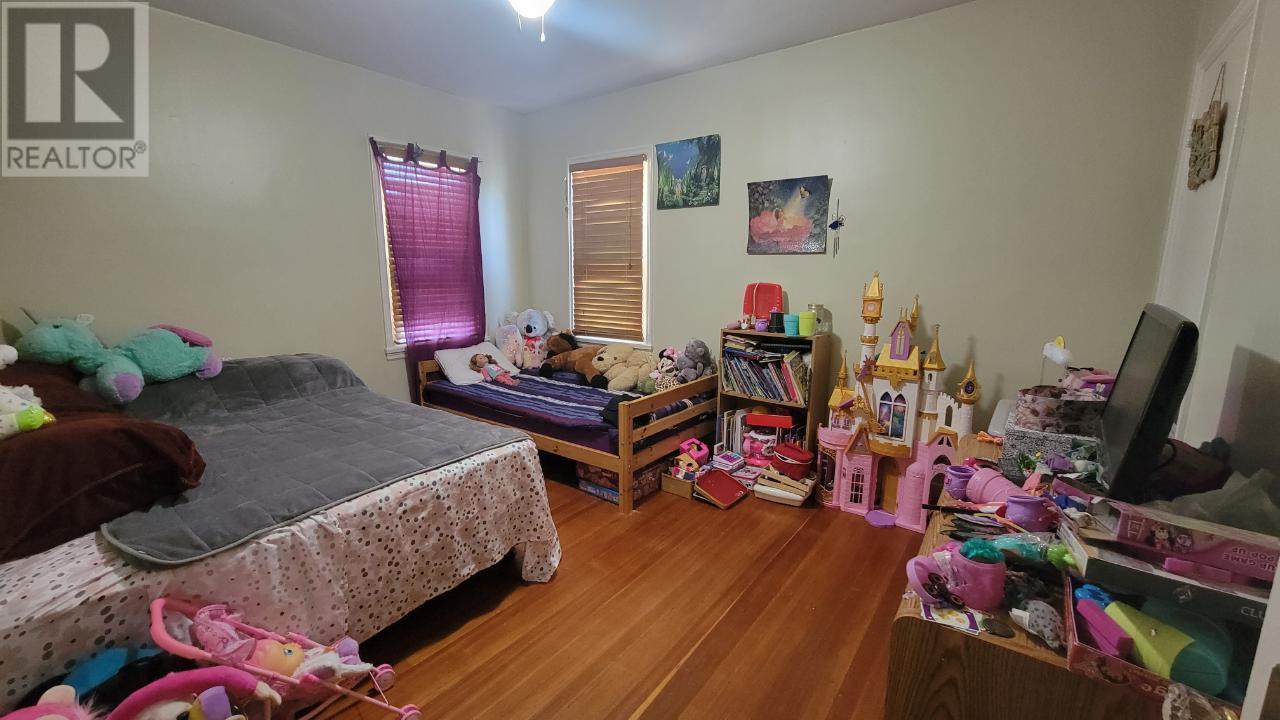 6363 Kootenay Street, Oliver, British Columbia  V0H 1T0 - Photo 5 - 10338365