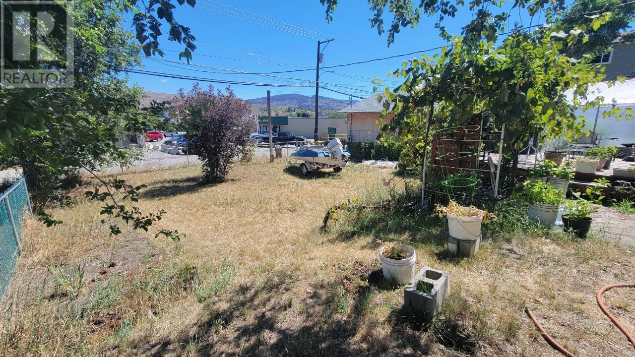 6363 Kootenay Street, Oliver, British Columbia  V0H 1T0 - Photo 9 - 10338365