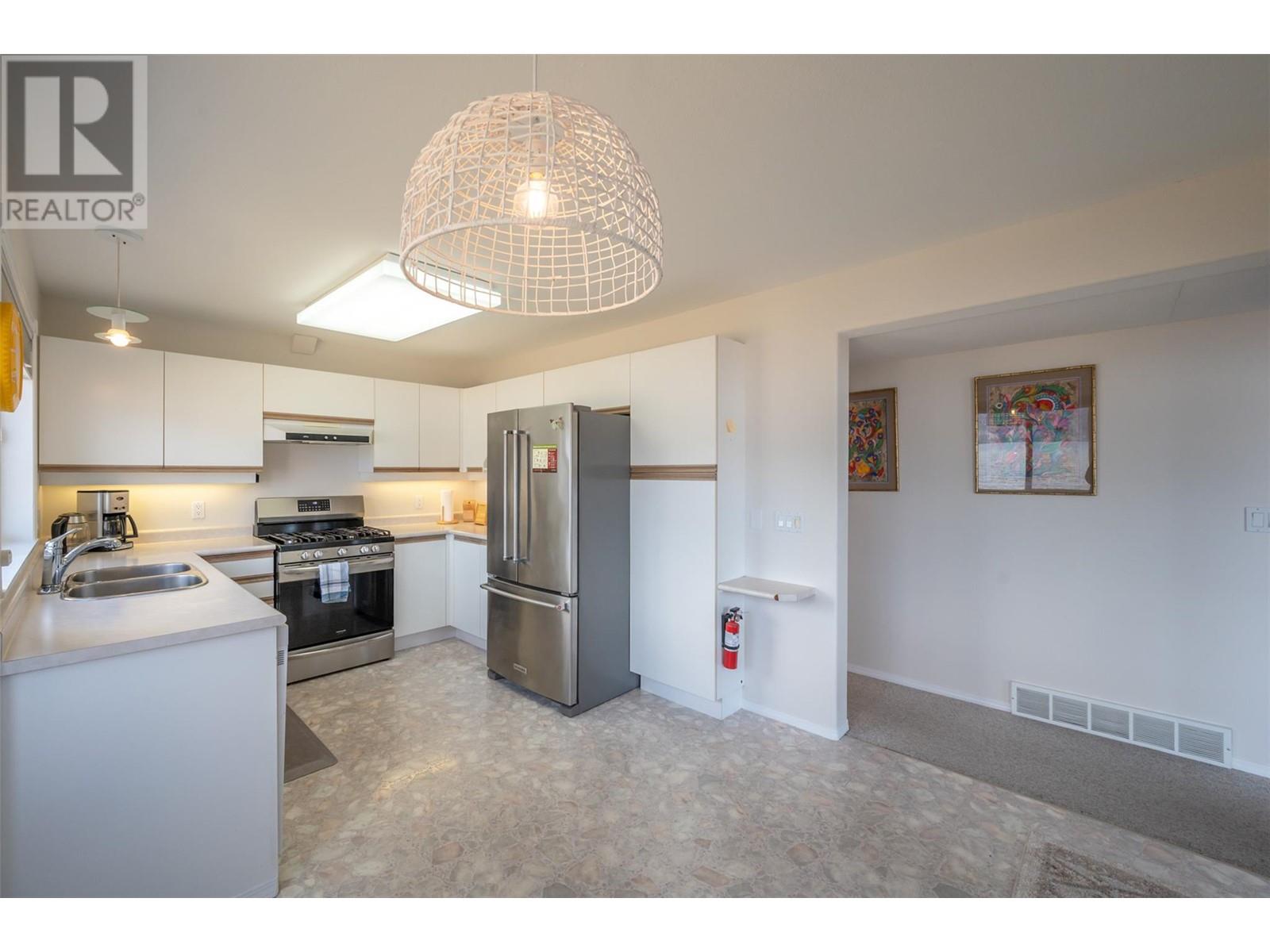 914 Powell Beach Road, Summerland, British Columbia  V0H 1Z9 - Photo 25 - 10338364