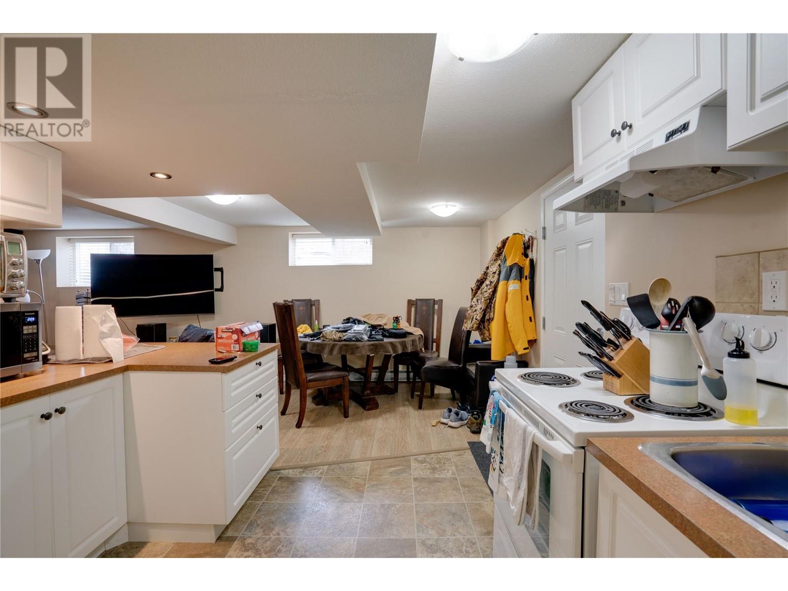 3411 18 Avenue Unit# A&b, Vernon, British Columbia  V1T 1E2 - Photo 25 - 10338028