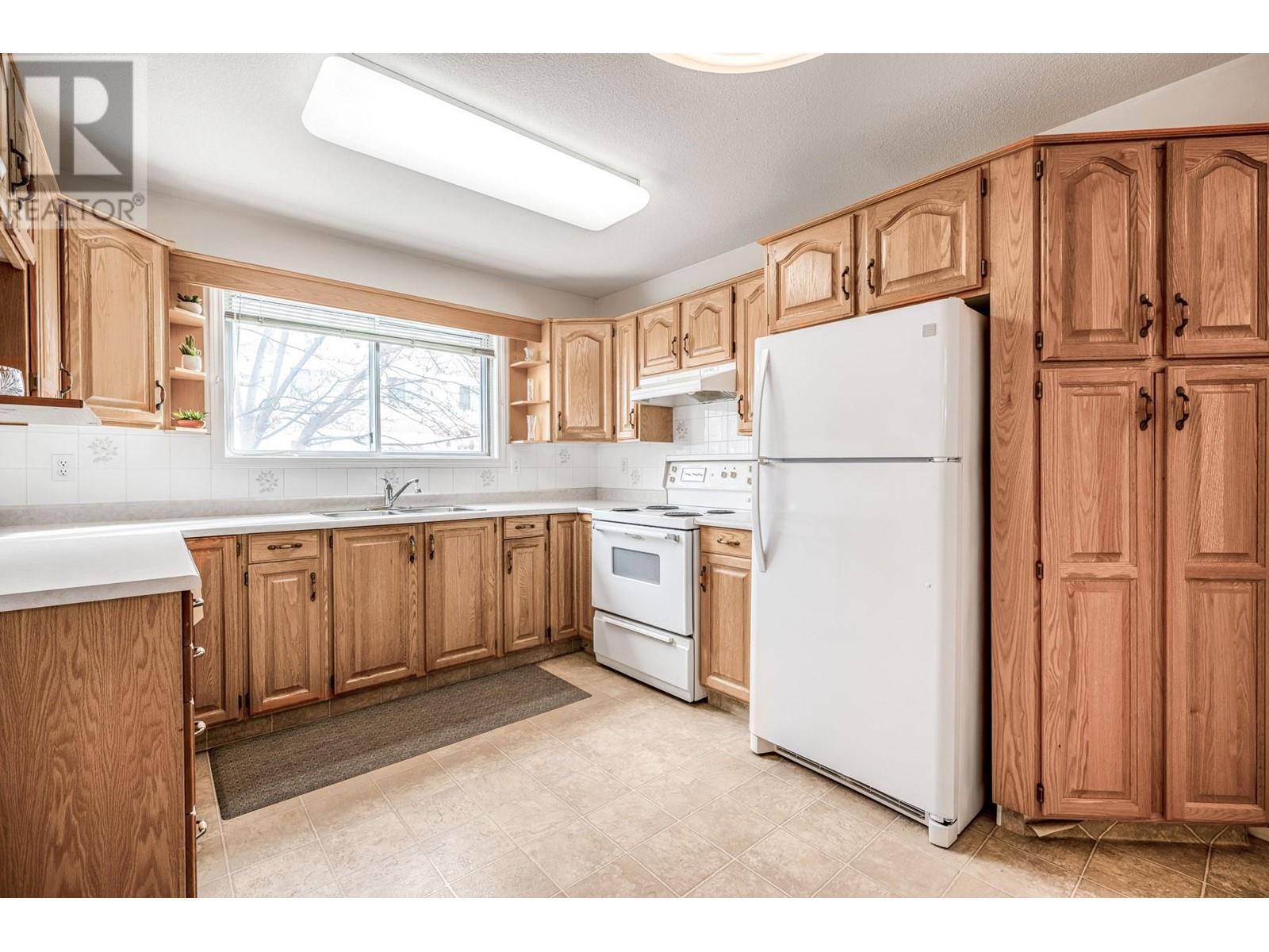 1055 Lawrence Avenue Unit# 102, Kelowna, British Columbia  V1Y 6M3 - Photo 14 - 10338277