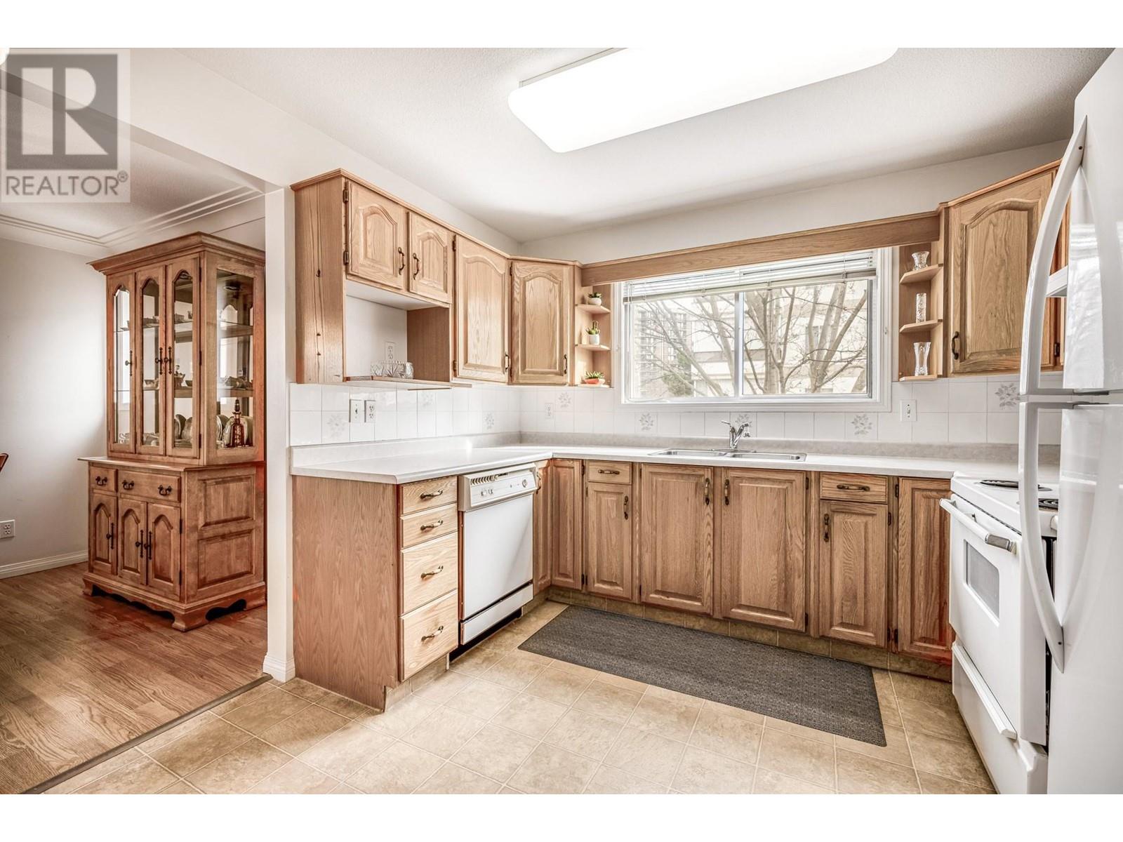 1055 Lawrence Avenue Unit# 102, Kelowna, British Columbia  V1Y 6M3 - Photo 15 - 10338277