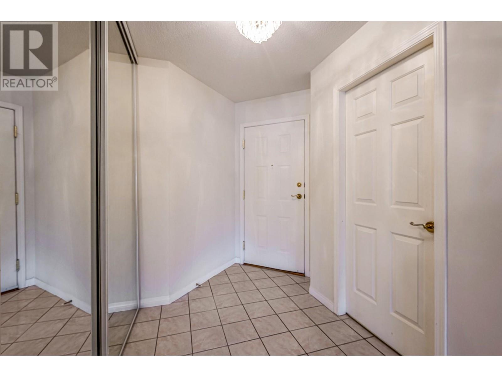 1055 Lawrence Avenue Unit# 102, Kelowna, British Columbia  V1Y 6M3 - Photo 29 - 10338277