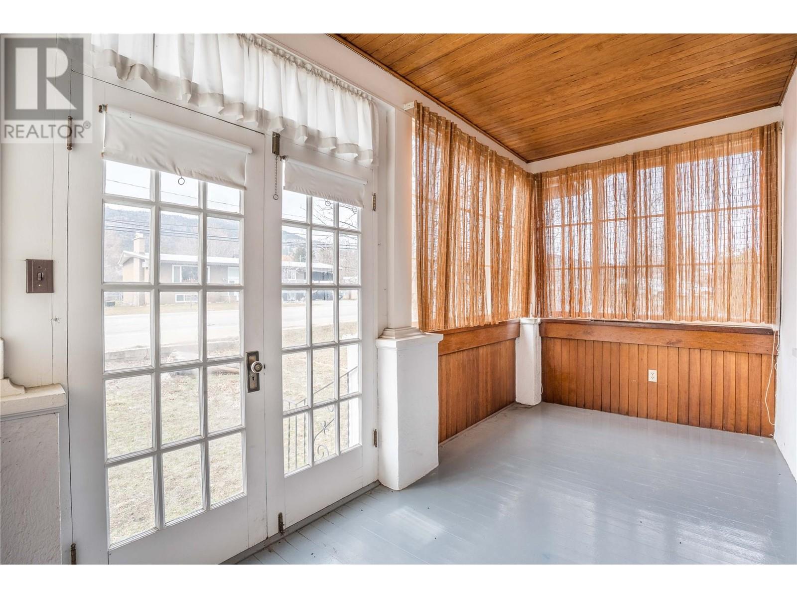 14207 Victoria Road N, Summerland, British Columbia  V0H 1Z0 - Photo 16 - 10338185