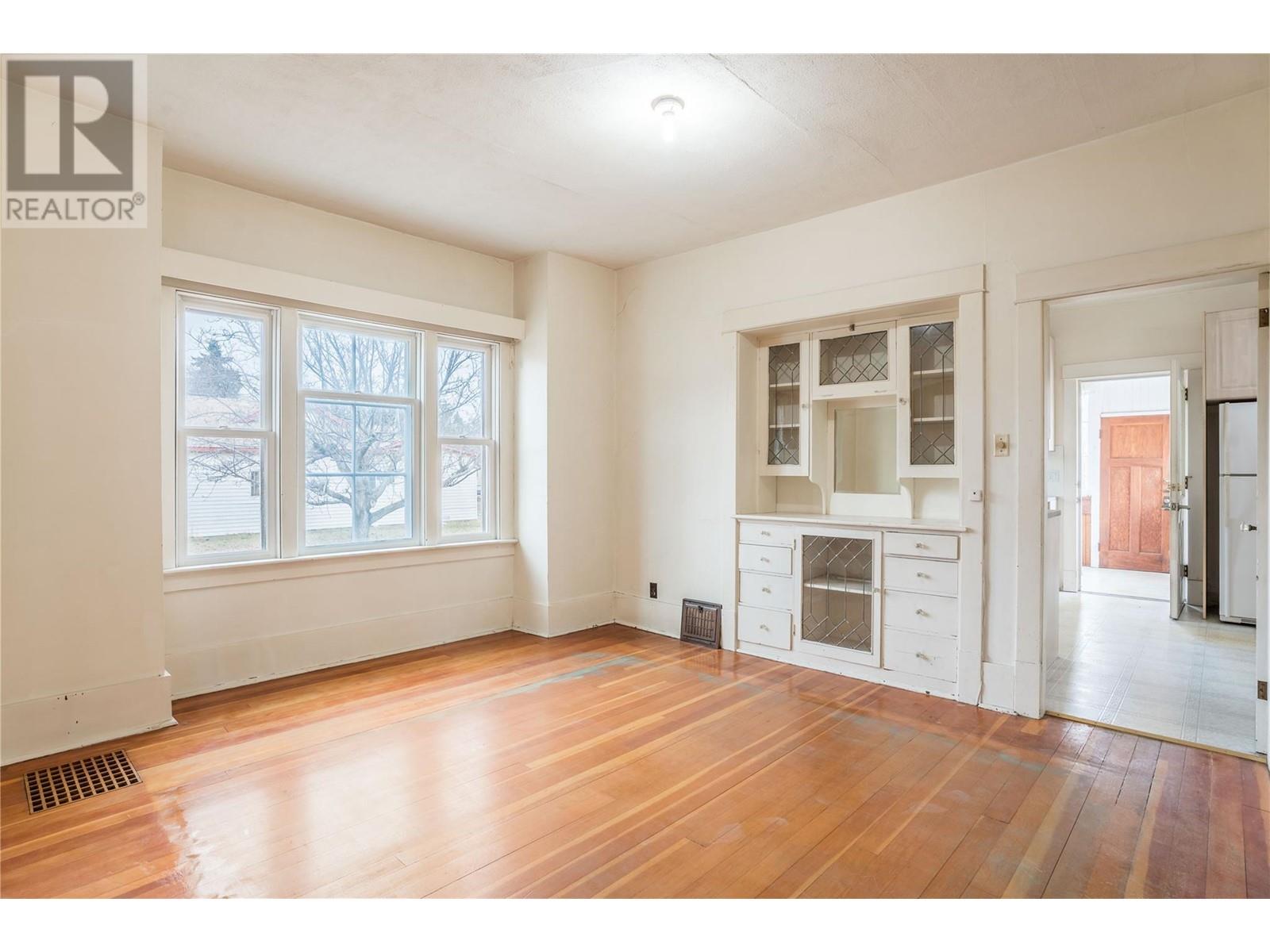 14207 Victoria Road N, Summerland, British Columbia  V0H 1Z0 - Photo 6 - 10338185