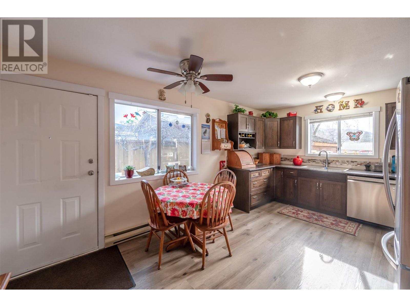 2052 Atkinson Street, Penticton, British Columbia  V2A 8H5 - Photo 16 - 10338531