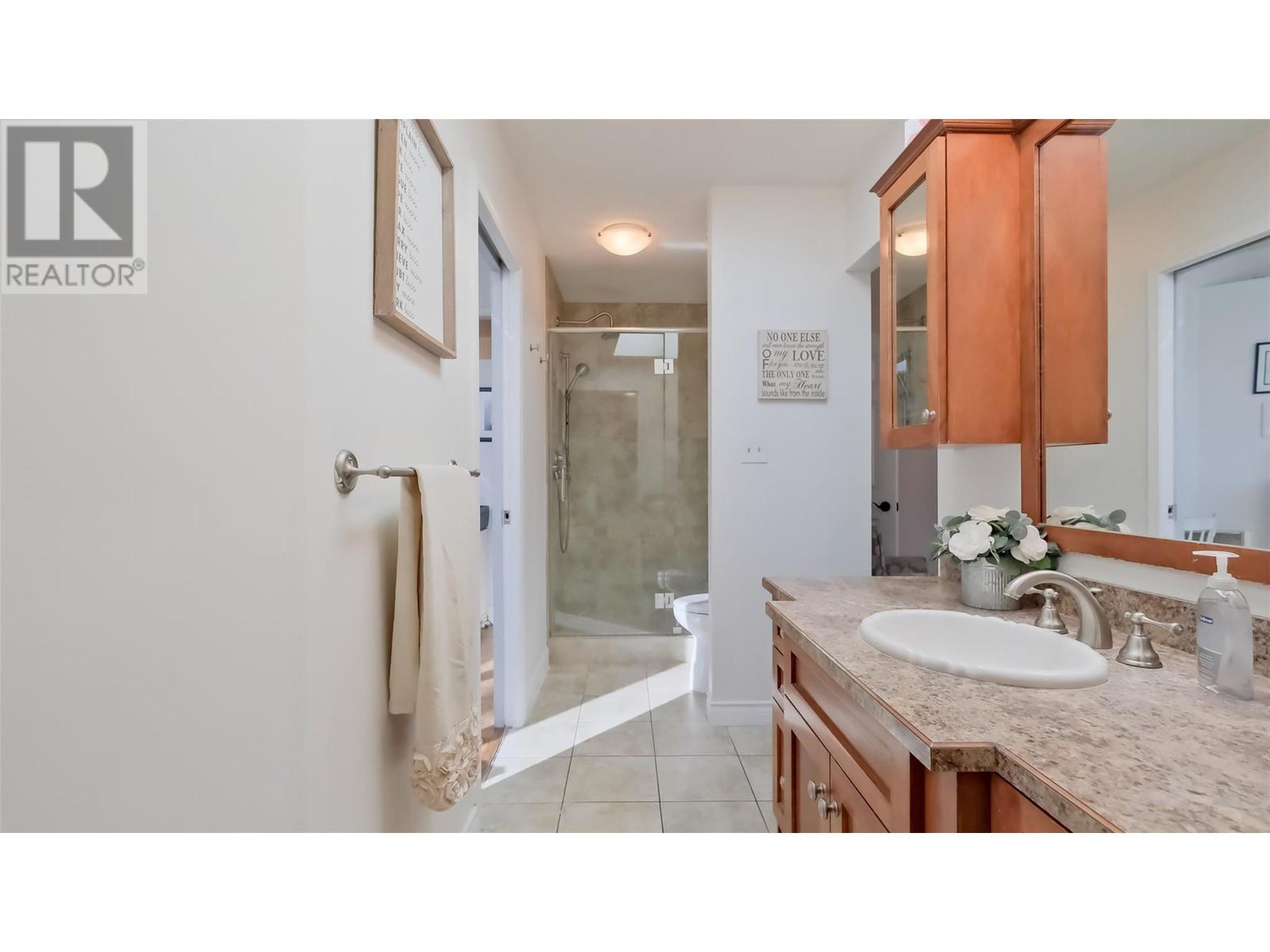 921 Westminster Avenue E, Penticton, British Columbia  V2A 1J6 - Photo 12 - 10337526