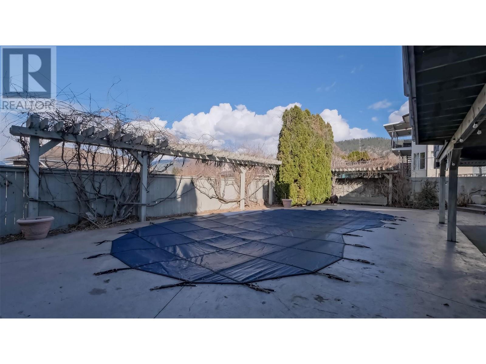 921 Westminster Avenue E, Penticton, British Columbia  V2A 1J6 - Photo 8 - 10337526