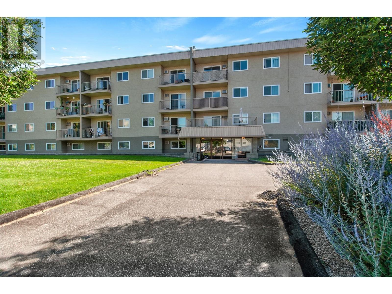 130 Skaha Place Unit# 205, Penticton, British Columbia  V2A 7J6 - Photo 2 - 10338434