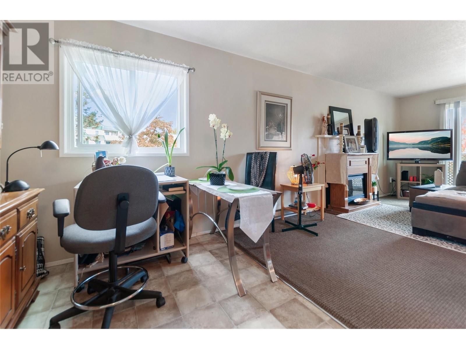 130 Skaha Place Unit# 205, Penticton, British Columbia  V2A 7J6 - Photo 4 - 10338434