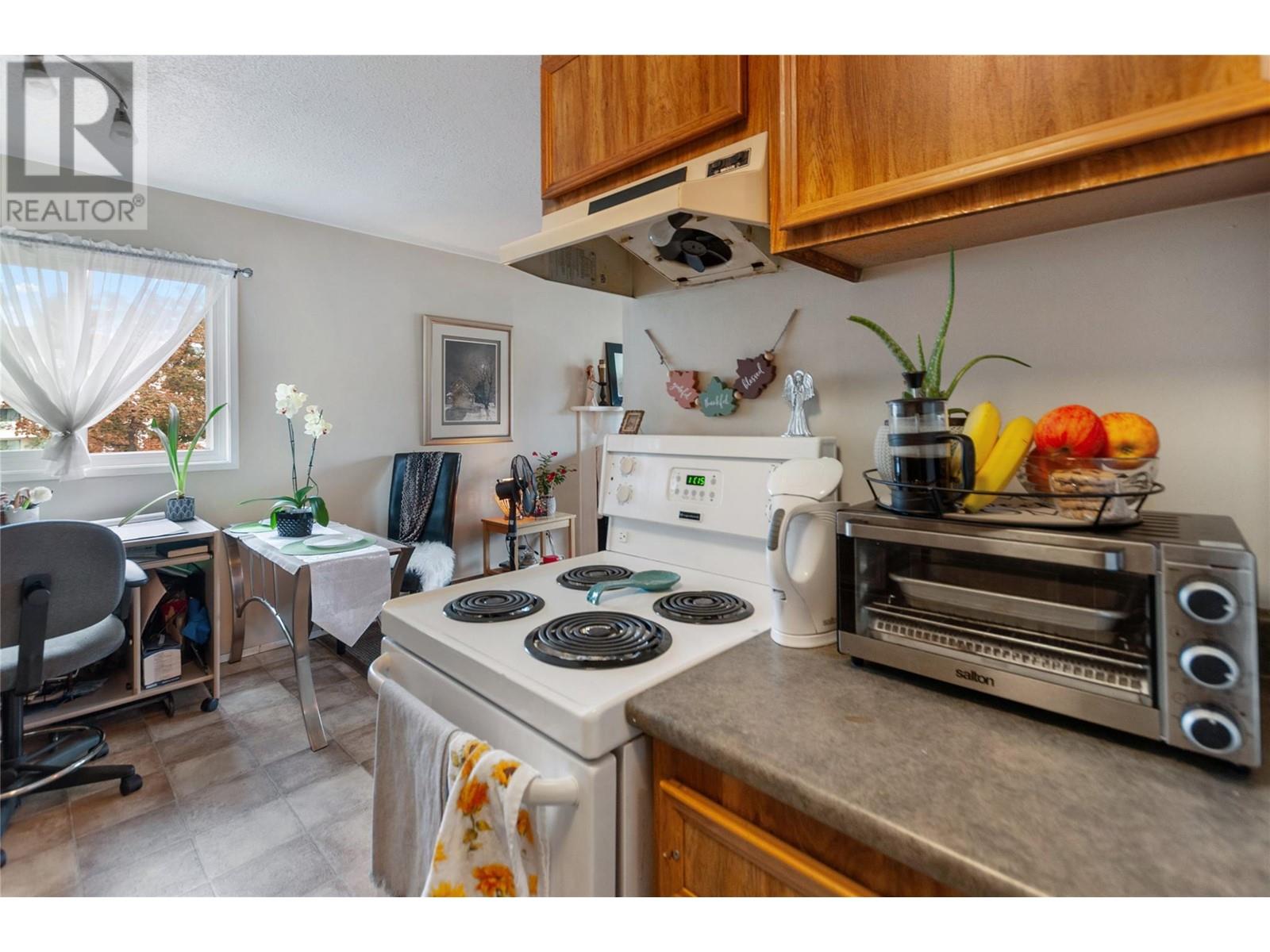 130 Skaha Place Unit# 205, Penticton, British Columbia  V2A 7J6 - Photo 7 - 10338434